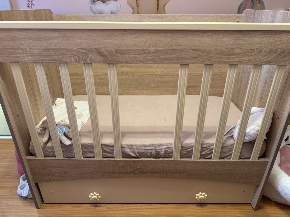 Детска кошара с възможност за премахване на преградата