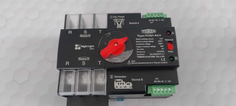 ATS Tomzin  Automatic Transfer Switch manager de retea panouri solare