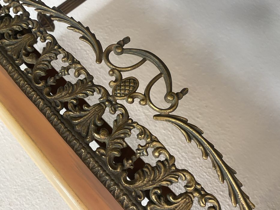 Конзолна маса , табуретка и огледало от масивен месинг