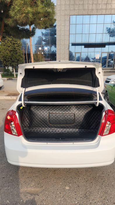 Ласетти 2011 2 позиця