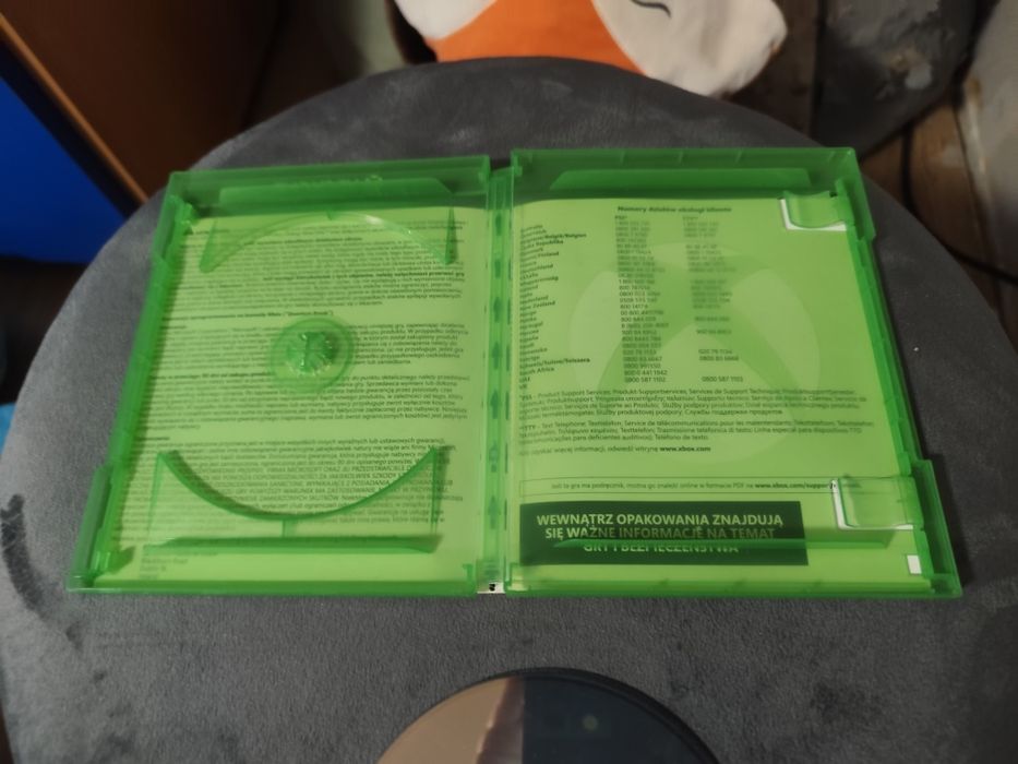 Vand joc de  XBOX ONE numele jocului QUANTUM BREAK