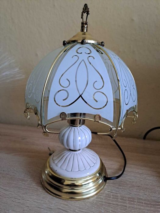 Автентична настолна нощна лампа