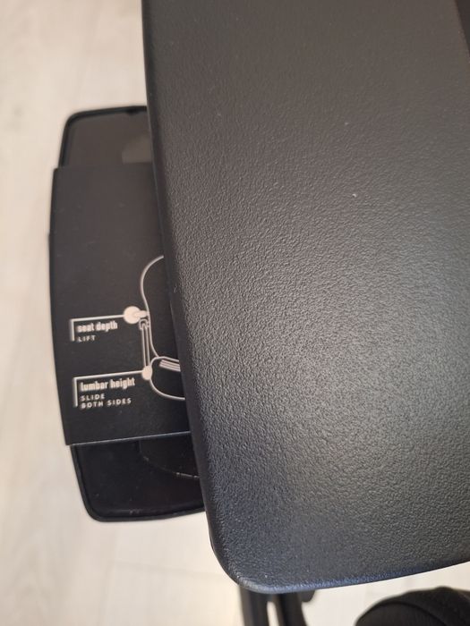 Кожаное кресло Steelcase Leap V2