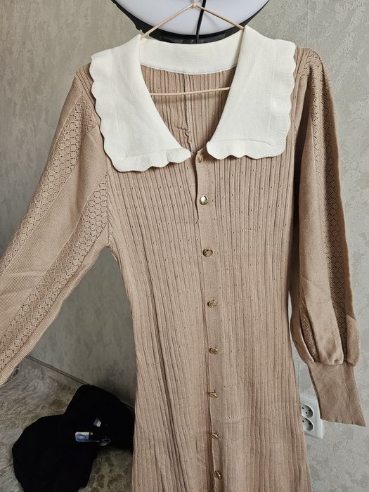 Коричневое платье