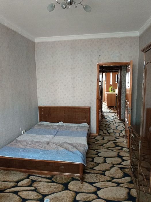 Продам  срочно квартиру район Юнус Абад 11 кВ 2х комнатная 64 кв.м