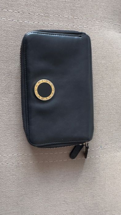 portofel de dama BVLGARI pret 200 lei FIX