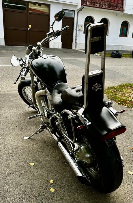Vând Suzuki Intruder 1400 an 2006
