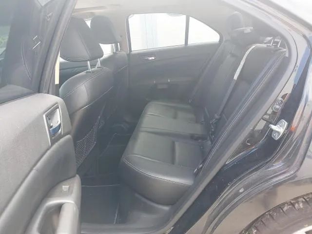 Dezmembrez suzuki Kizashi