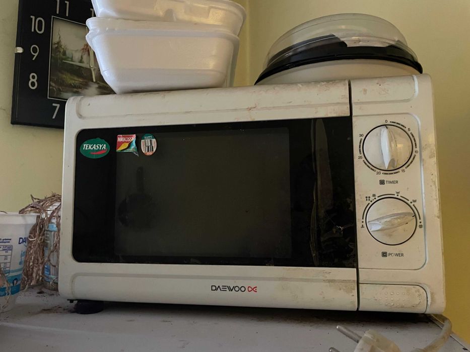 Pachet 4 electrocasnice bucătărie Frigider Arctic, Aragaz Zanussi