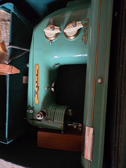 Продавам шевна машина