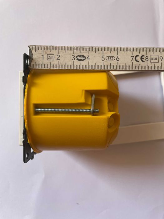 Zigbee смарт контакт с USB‑C PD 20W, USB‑A и измерване на консумацията