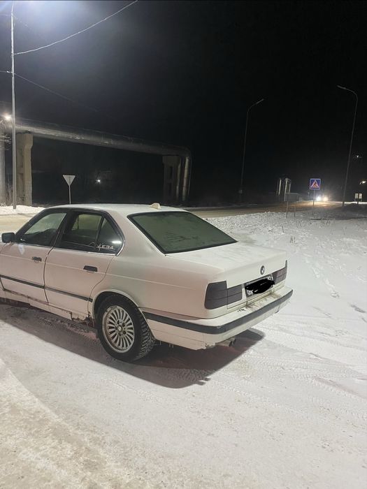 Bmw e34  520 Simes   Toyota cresta