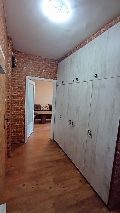 Двустаен апартамент в кв К.Париж