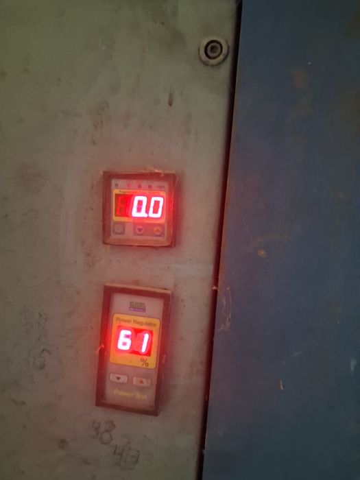 Машина за точково заваряване