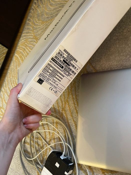 Macbook pro 17 inch Mid 2010