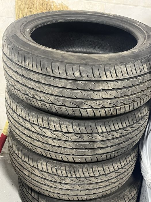 Продам шины 215/55/17 лето