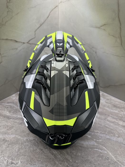 НОВО! Комплект кросови каски с очила