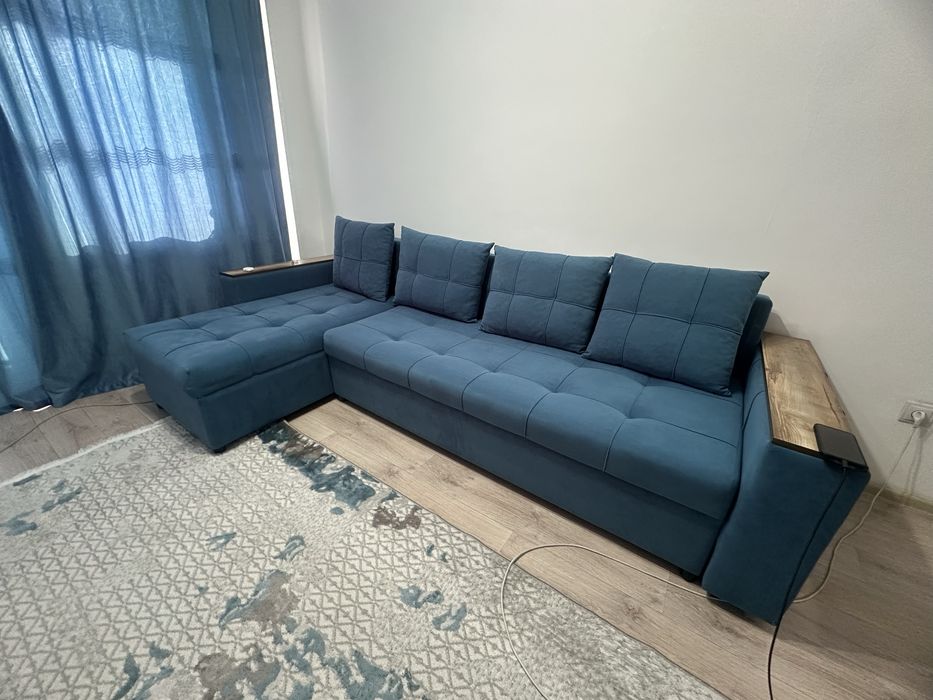 Продам диван и шкаф