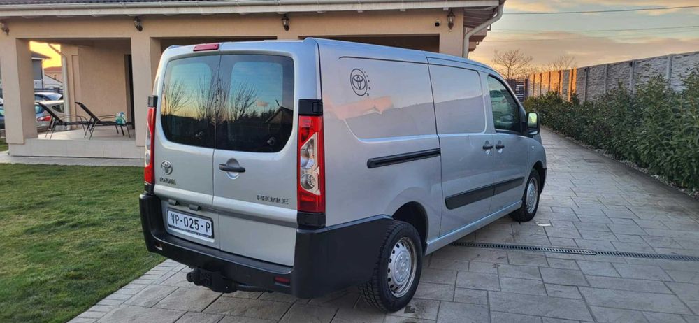 Toyota Proace Model Extra lung