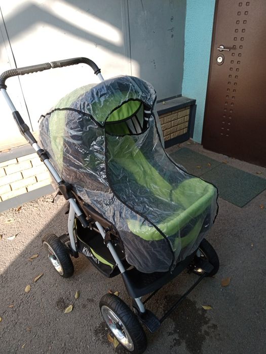 Продам детскую коляску