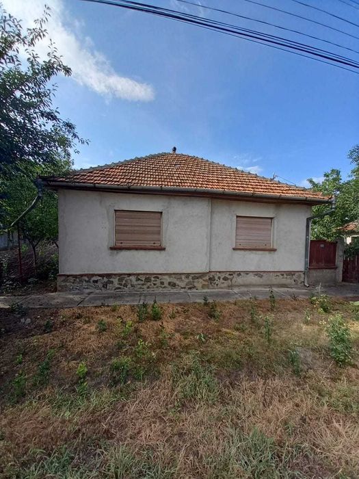Vand casa in Iratosu Nr 434  1036Mp