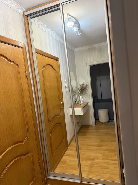 Шкаф зеркалом в прихожую