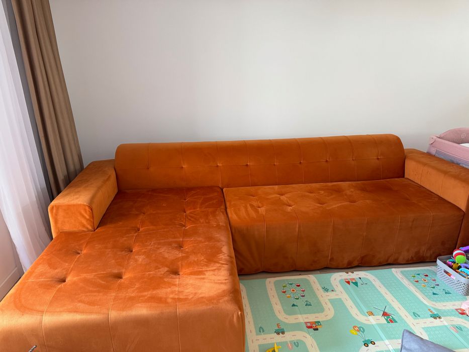 Canapea coltar - culoare portocaliu + lada depozitare