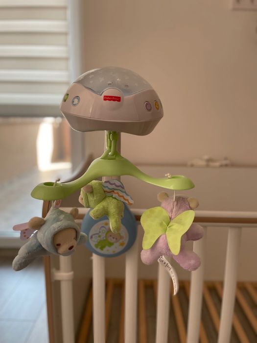 Fisher Price Музикална въртележка - проектор 3 в1  играчка за кошара