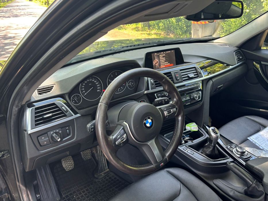 Bmw F30 2015 LED MATRIX B47 pret fix