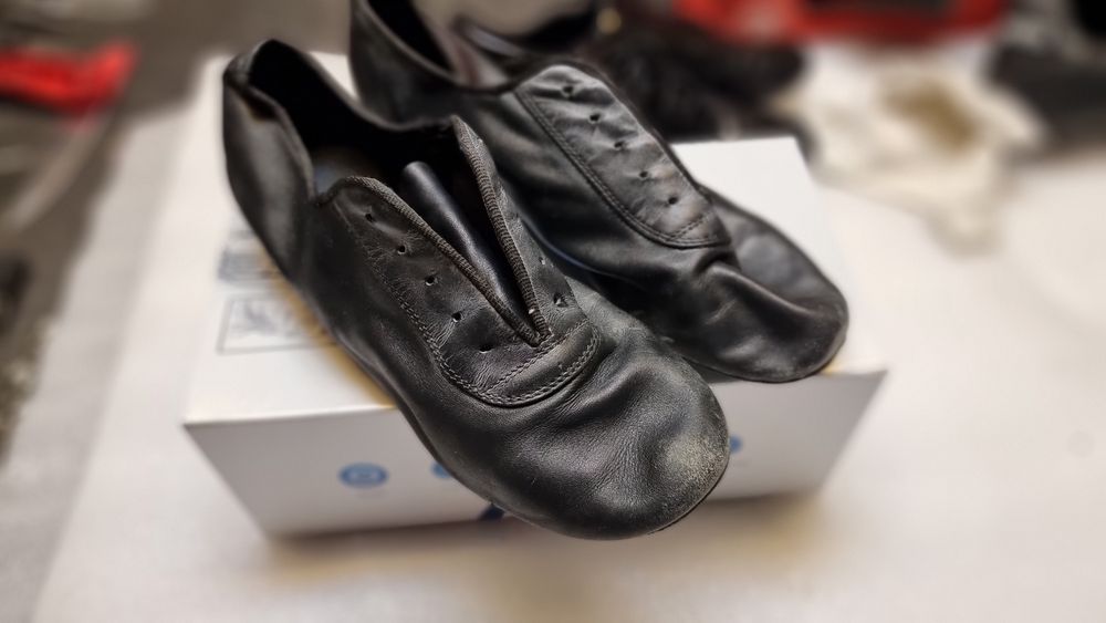 Pantofi dans sportiv 1+1 gratis