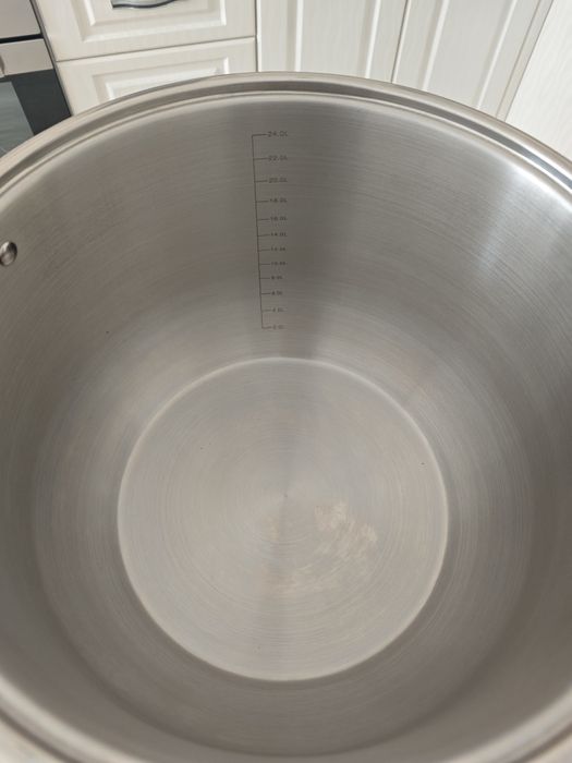 Кастрюля нержавеющая сталь 26 л