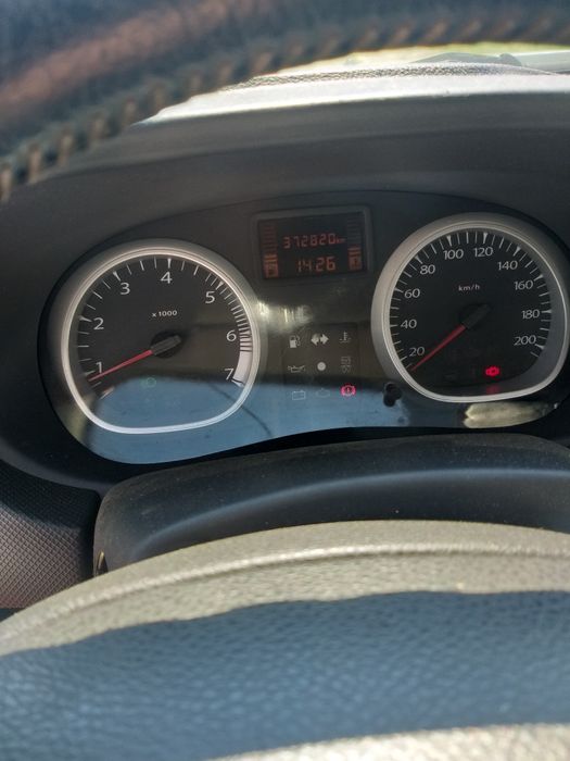 De vanzare dacia dustar 2010