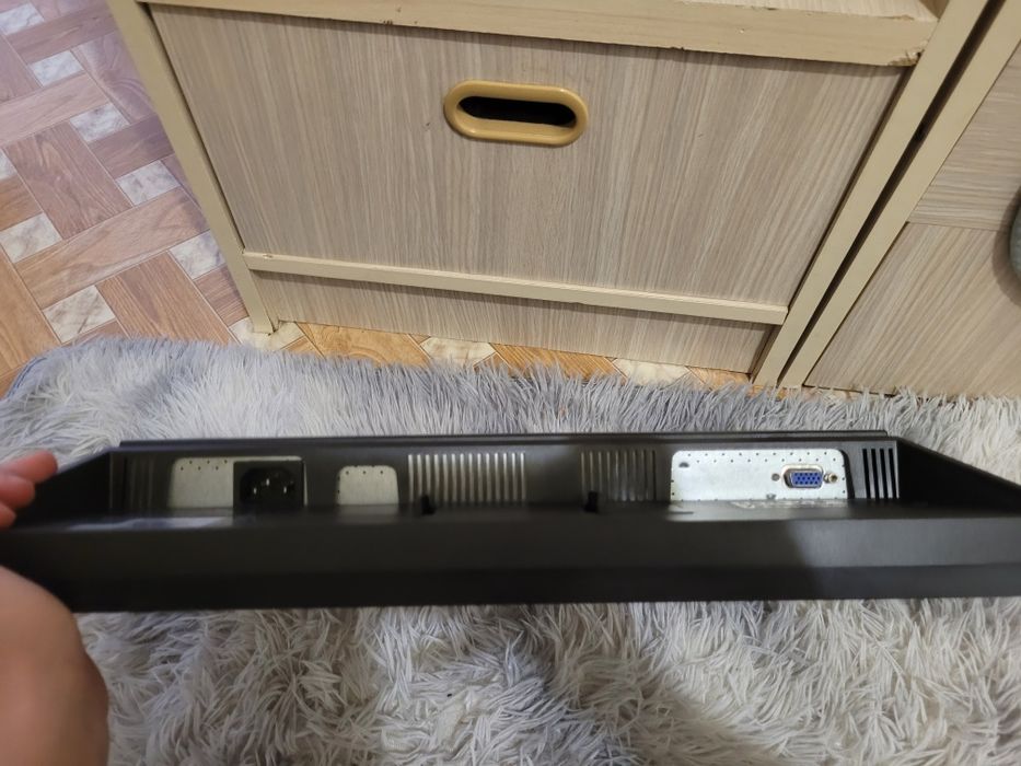 Монитор acer v193w