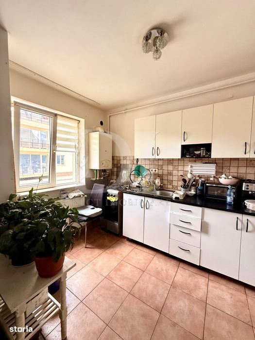 Apartament cu o camere / Zona Florilor