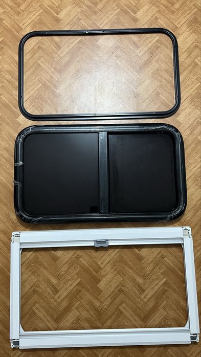 Окно для автодома / кемпера