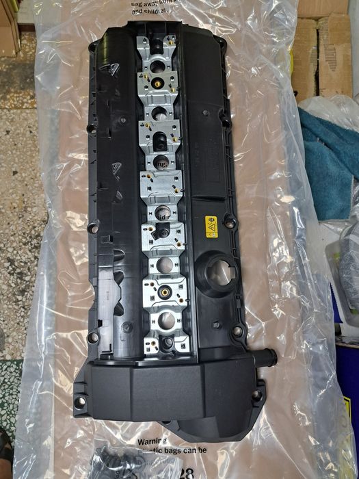 Клапанная крышка Бмв М52 М54