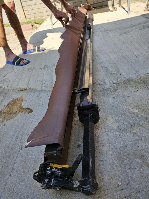 Copertină retractabilă