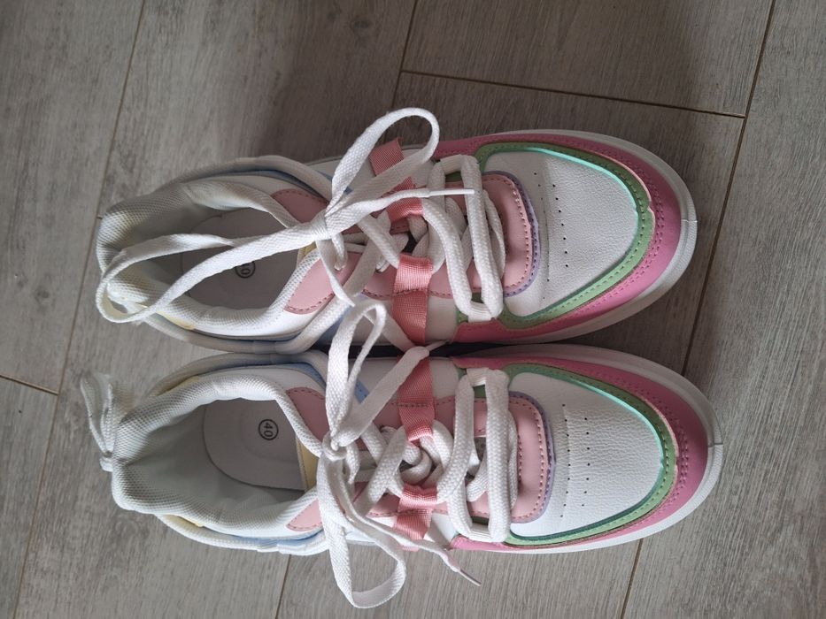 Дамски маратонки