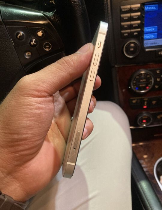 Продам айфон 12   iphone 12