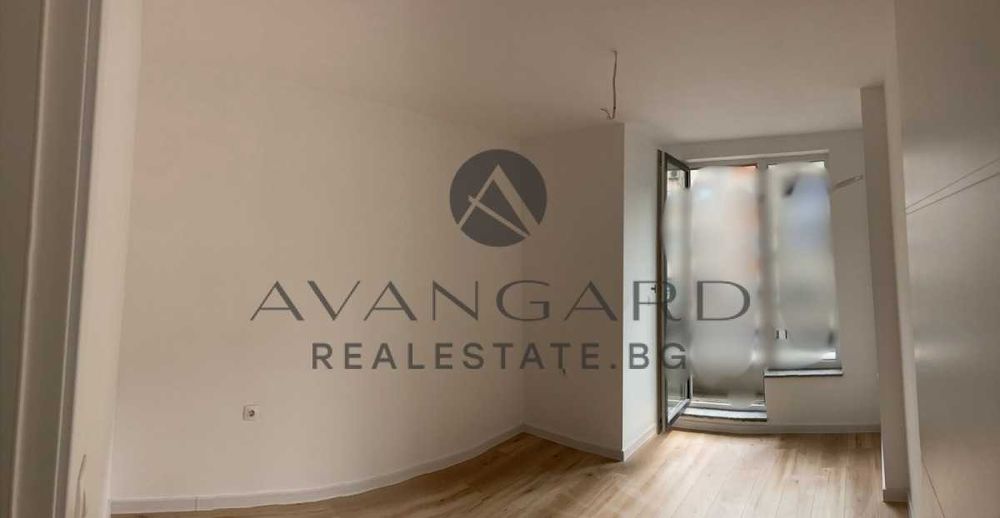 Продава се Тристаен апартамент в Пловдив, Кючук Париж - 87 кв.м за 1955 €/кв.м - Снимка #3