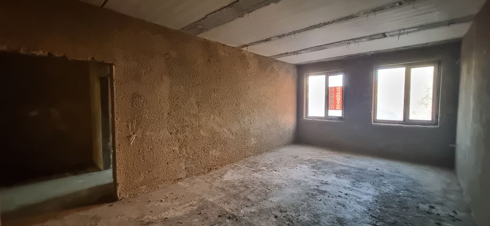 Продаётся 3х ком.я коробка СКВОЗНАЯ,  без ГЛУХИХ,  на 3м эт.в Элитной