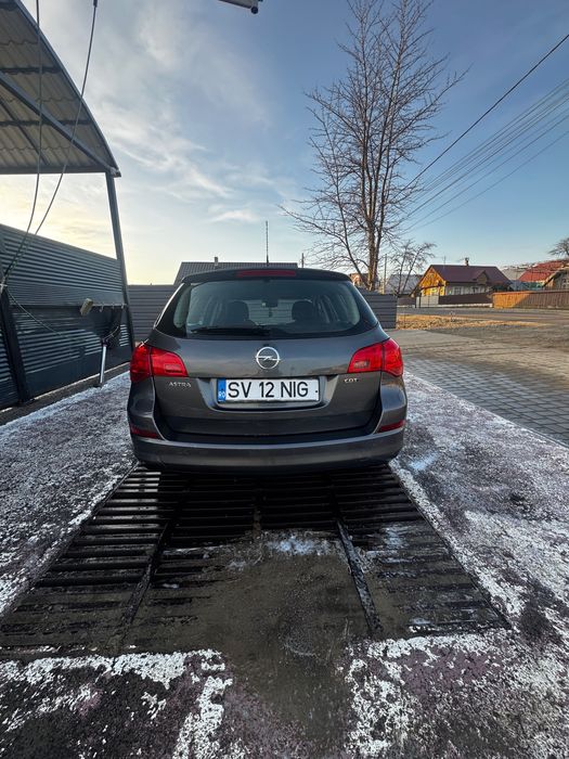 Vând Opel Astea H an fabricație 2011,motor 1.7CDTI diesel,110cp.
