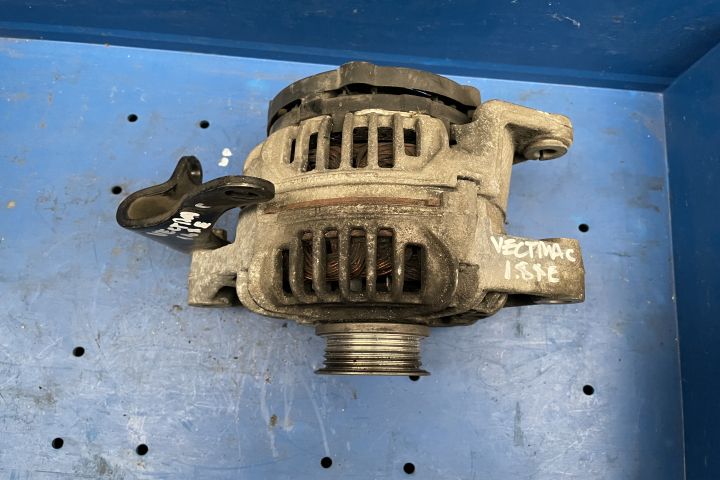 Alternator 0124415002  9056971 Opel Vectra C