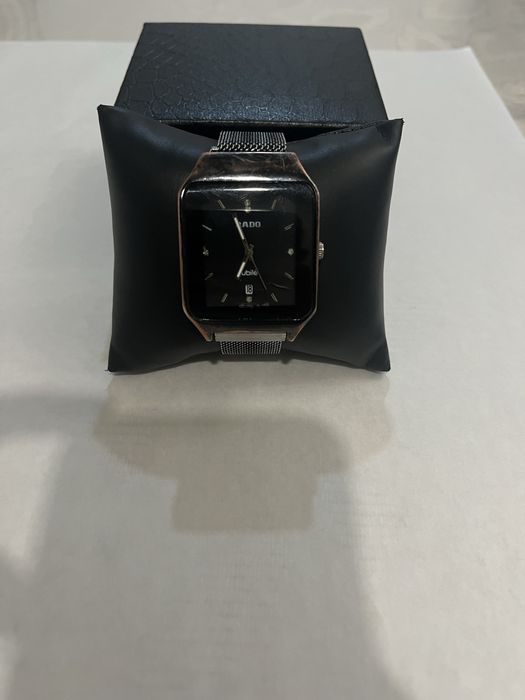 Продам часы Rado