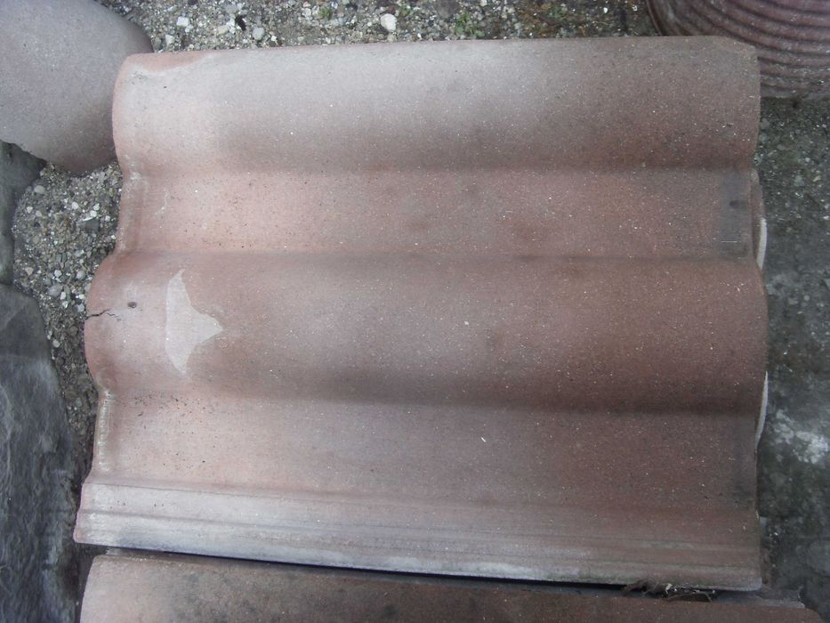 Керемиди за покрив и комински тела