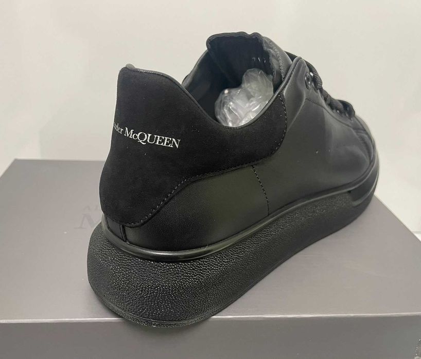 Нови мъжки обувки от естествена кожа Alexander Mcqueen  размер 43