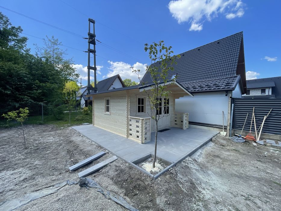 Case de grădină, de vacanță și de locuit din lemn de înaltă calitate.