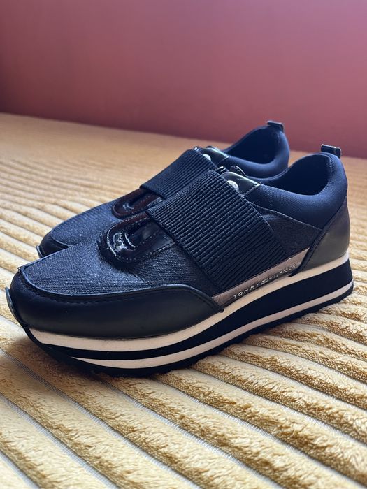 Tommy Hilfiger маратонки