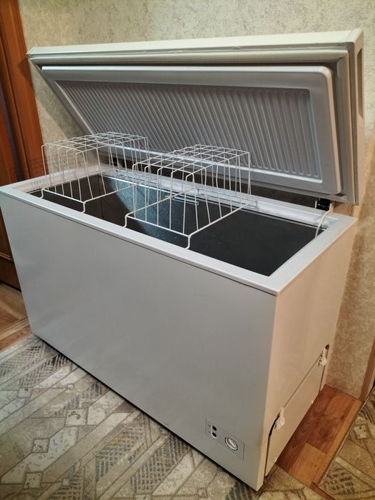 Продам морозильную камеру