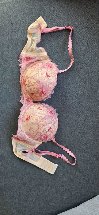 Сутиен с подплънки Penti 75 B